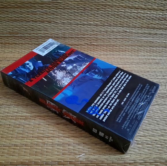 Jet Li- Black Mask-VHS CASSETTE TAPE, NEW - Picture 4 of 4